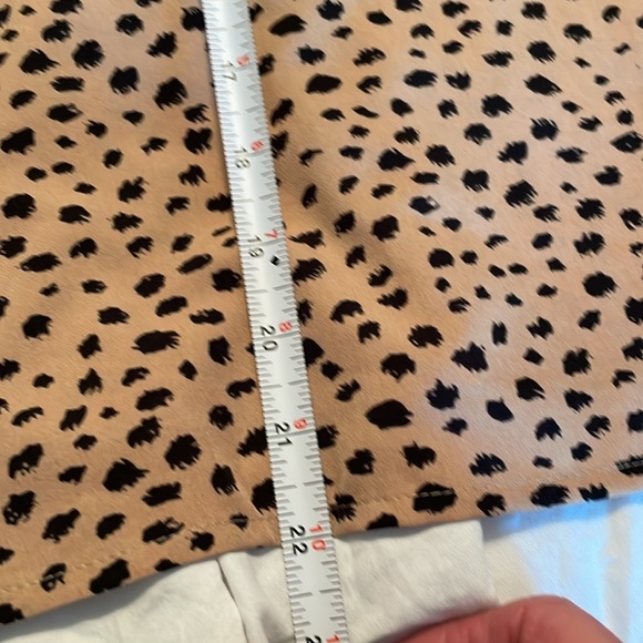 New -SHEIN size small - tan/black leopard blouse - Picture 10 of 10